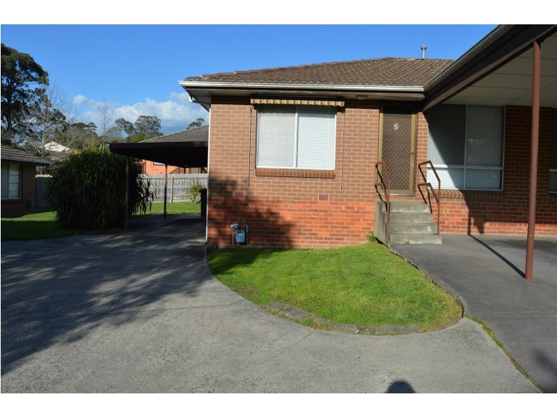 8/65 Hewish Road, Croydon VIC 3136