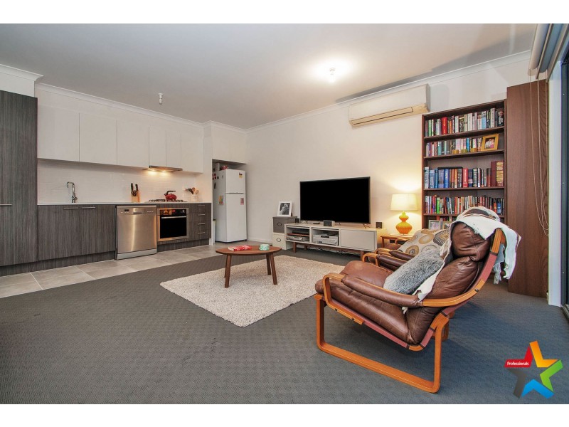 2 English Close, Mooroolbark VIC 3138