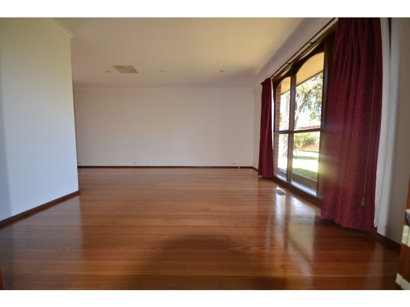 12 Biala Court, Mooroolbark VIC 3138