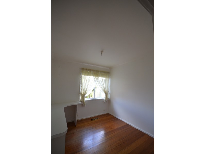 2 Grace Avenue, Mooroolbark VIC 3138