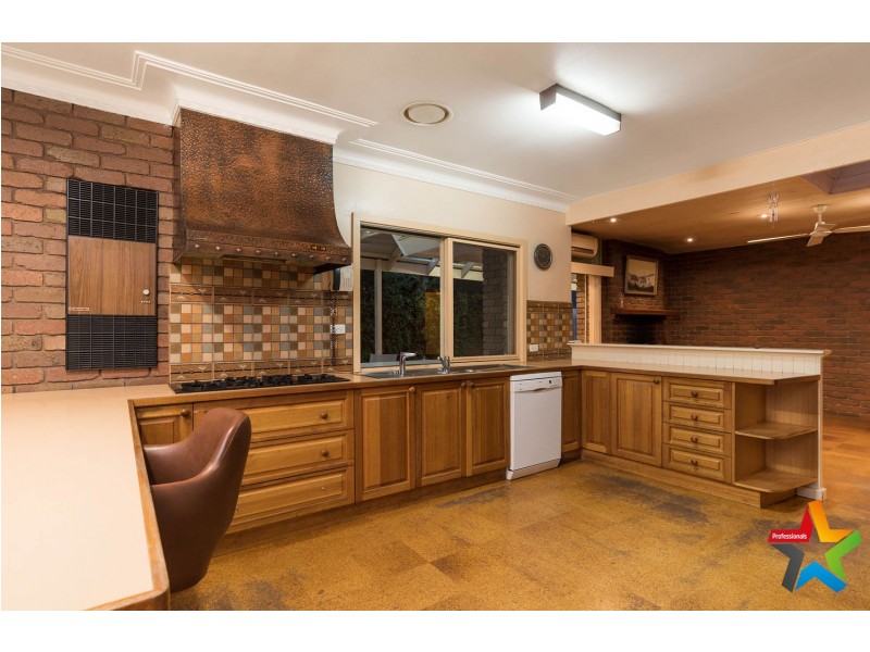 14 Bellevue Court, Boronia VIC 3155