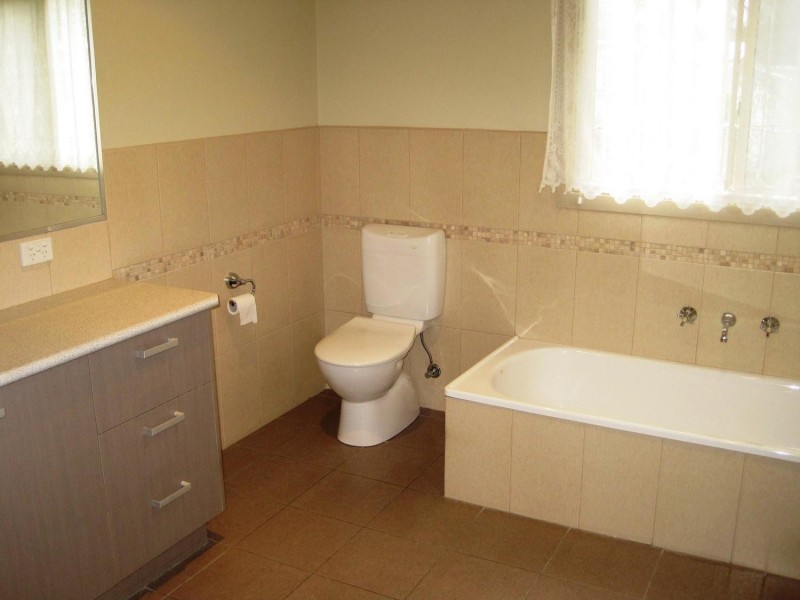 2/53 Terrigal Crescent, Kilsyth VIC 3137