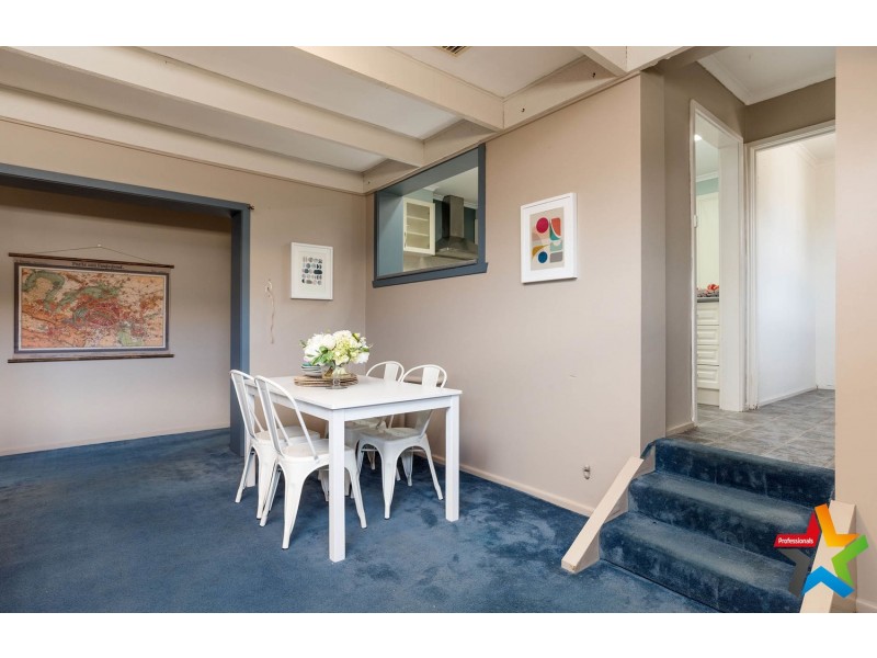 21 Blackburn Road, Mooroolbark VIC 3138