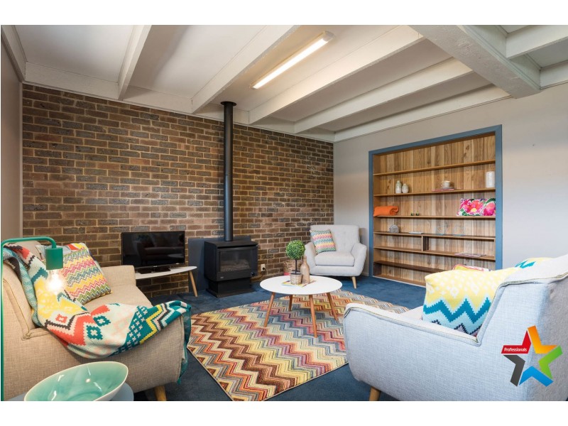 21 Blackburn Road, Mooroolbark VIC 3138