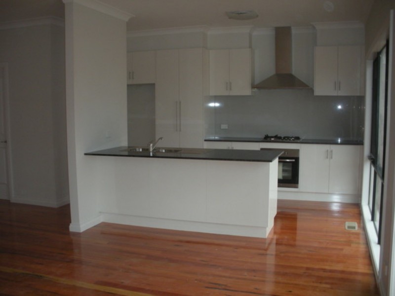 3/28 Jarvis Avenue, Croydon VIC 3136