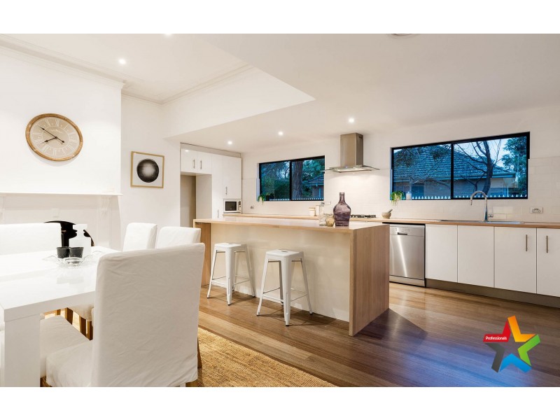 1/11 Parrs Road, Croydon VIC 3136