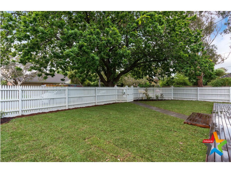 1/11 Parrs Road, Croydon VIC 3136