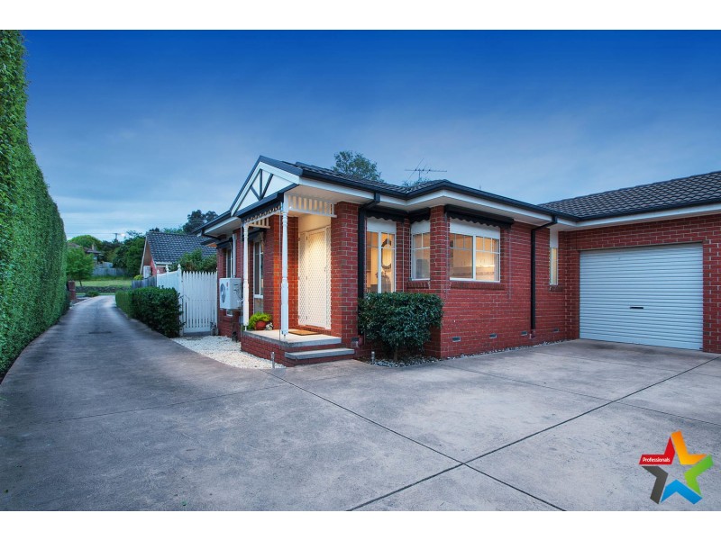 8a Swinburne Avenue, Mooroolbark VIC 3138