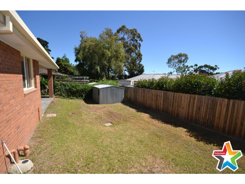 6/7 Read Road, Seville VIC 3139