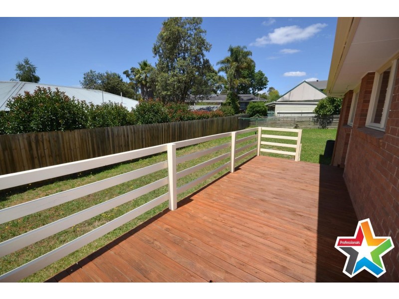 6/7 Read Road, Seville VIC 3139