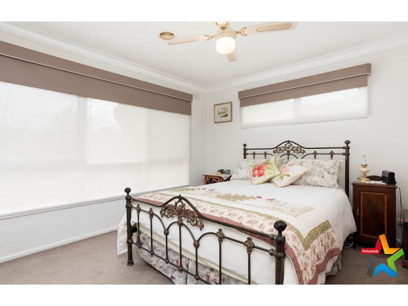 50 & 52 Terrigal Crescent, Kilsyth VIC 3137