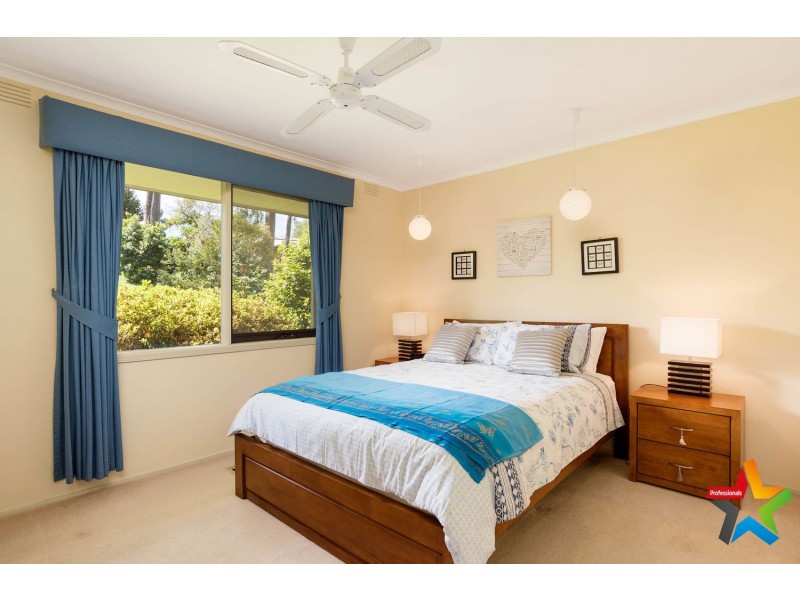 55 Johns Crescent, Mount Evelyn VIC 3796