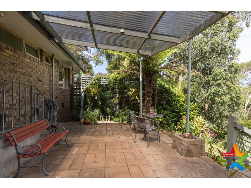 55 Johns Crescent, Mount Evelyn VIC 3796