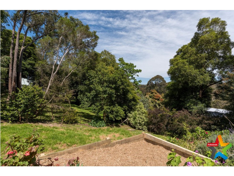 55 Johns Crescent, Mount Evelyn VIC 3796