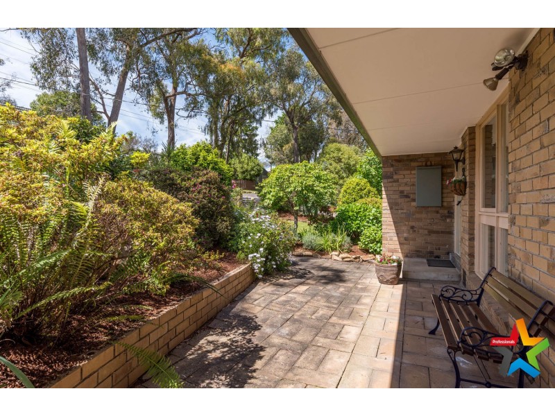 55 Johns Crescent, Mount Evelyn VIC 3796