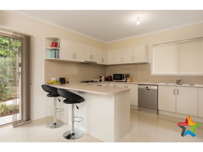 3/42 Zina Grove, Mooroolbark VIC 3138