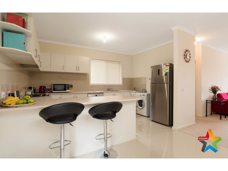 3/42 Zina Grove, Mooroolbark VIC 3138