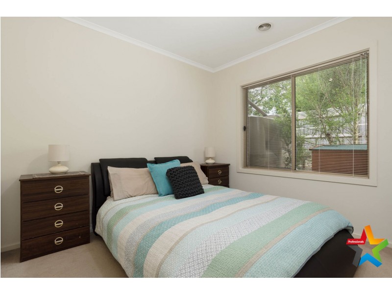 3/42 Zina Grove, Mooroolbark VIC 3138