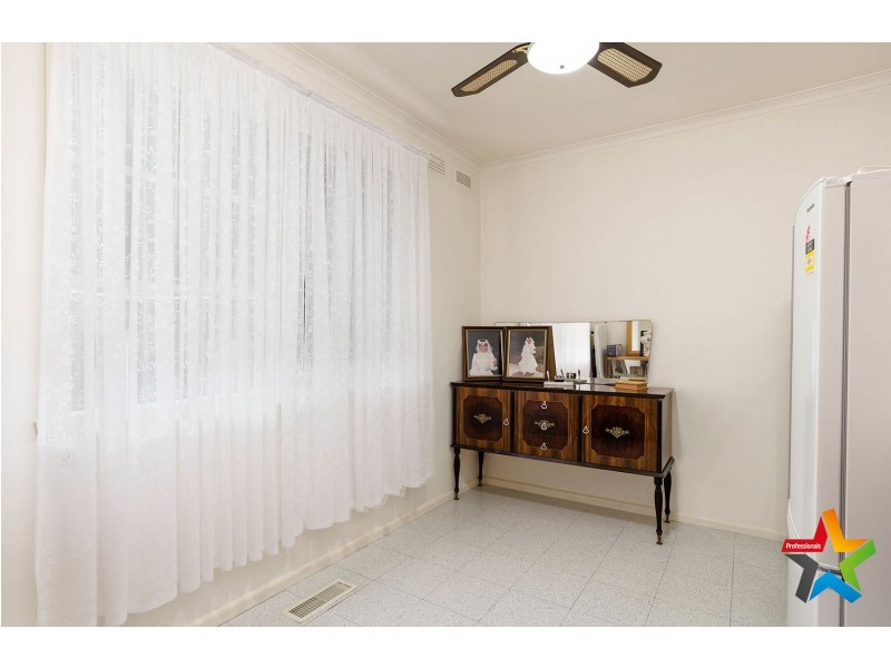 1/34 Jackson Street, Croydon VIC 3136