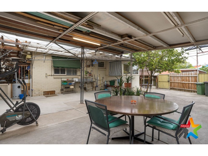 1/34 Jackson Street, Croydon VIC 3136