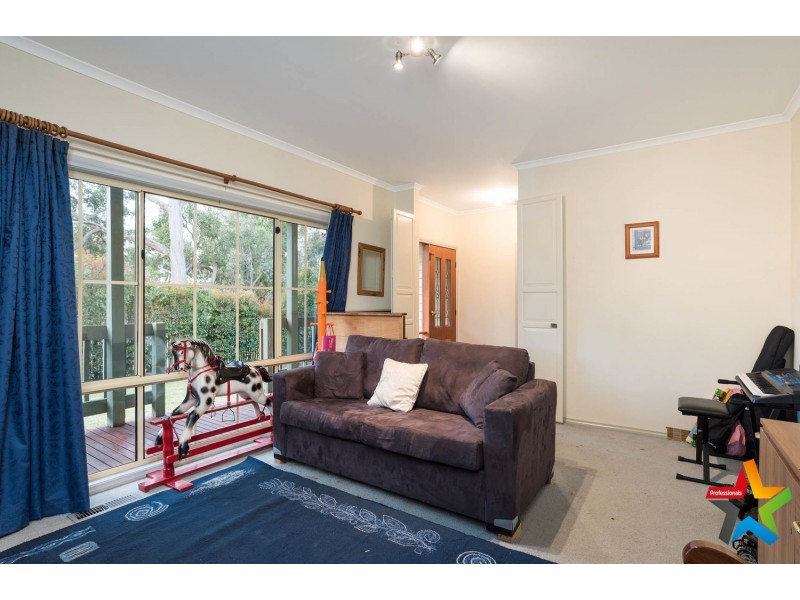 588 Warburton Highway, Seville VIC 3139