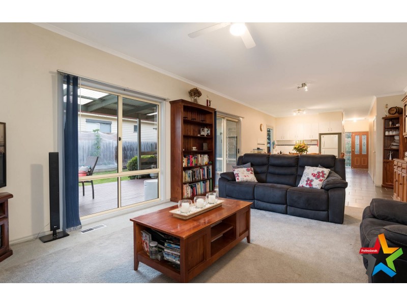 588 Warburton Highway, Seville VIC 3139