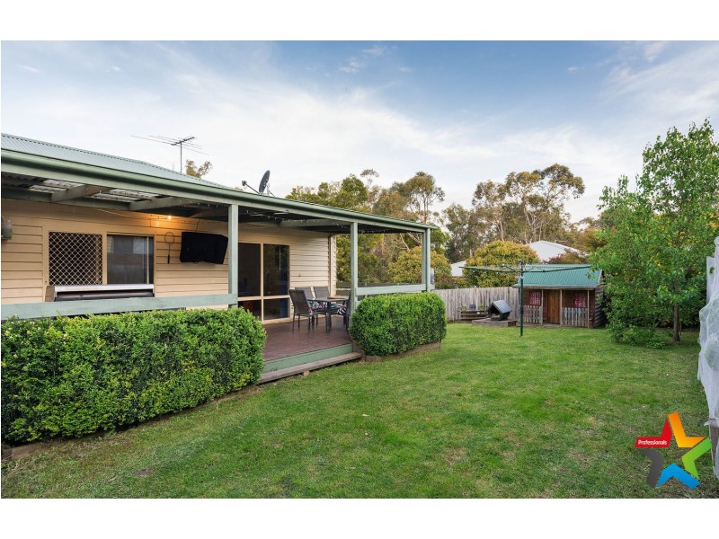 588 Warburton Highway, Seville VIC 3139