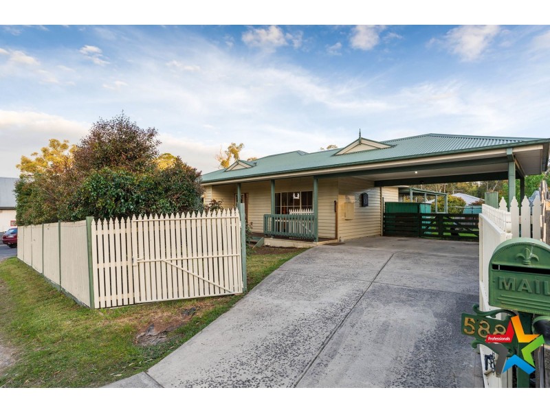 588 Warburton Highway, Seville VIC 3139
