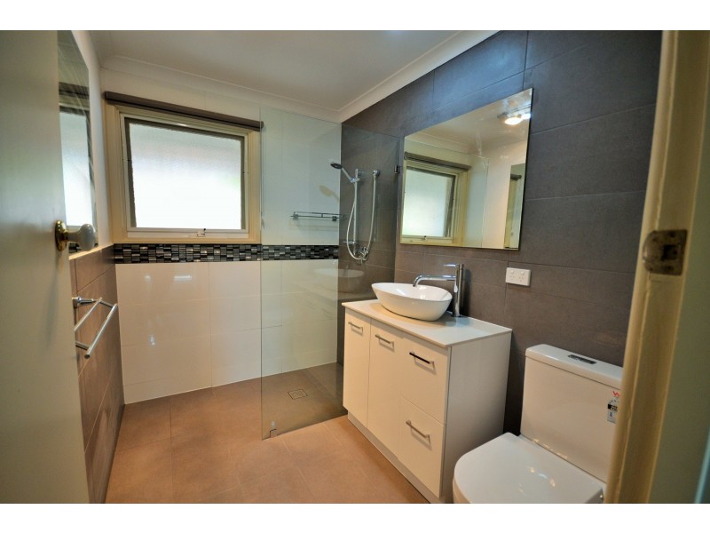 13 Swinburne Avenue, Mooroolbark VIC 3138