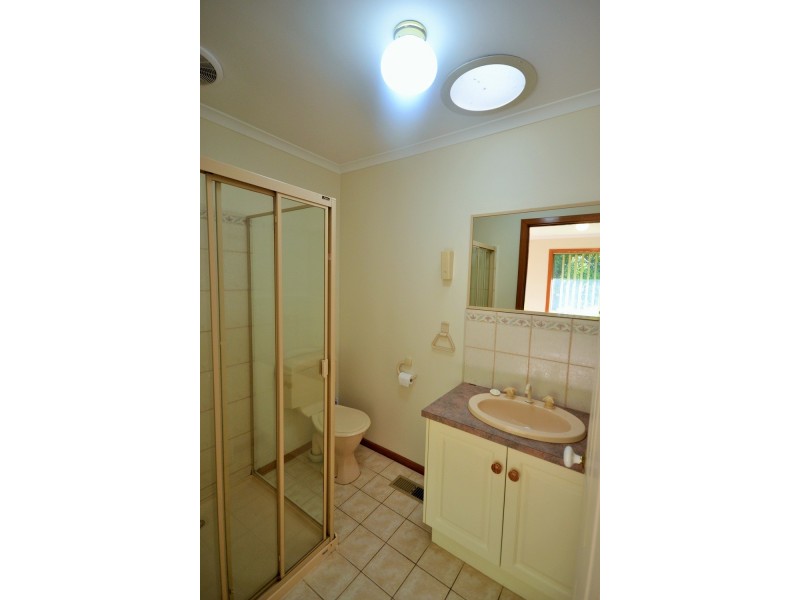 28 Bridges Avenue, Mooroolbark VIC 3138