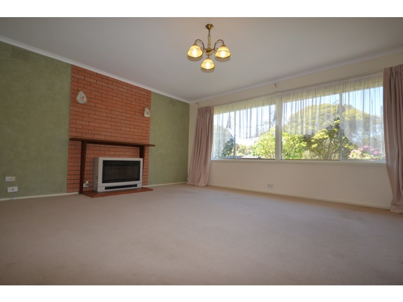 26 Croydondale Drive, Mooroolbark VIC 3138