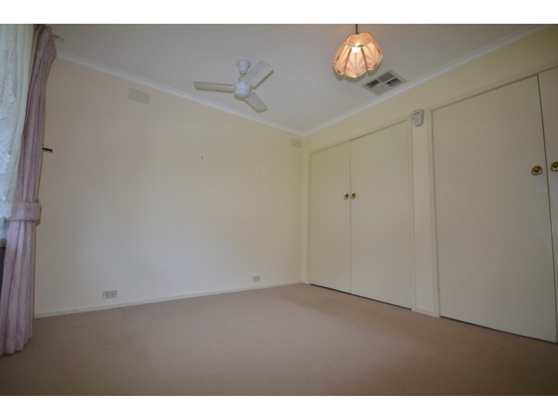 26 Croydondale Drive, Mooroolbark VIC 3138