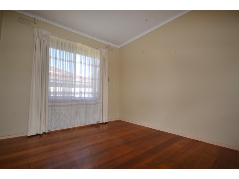 26 Croydondale Drive, Mooroolbark VIC 3138