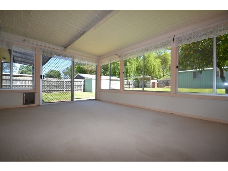 26 Croydondale Drive, Mooroolbark VIC 3138