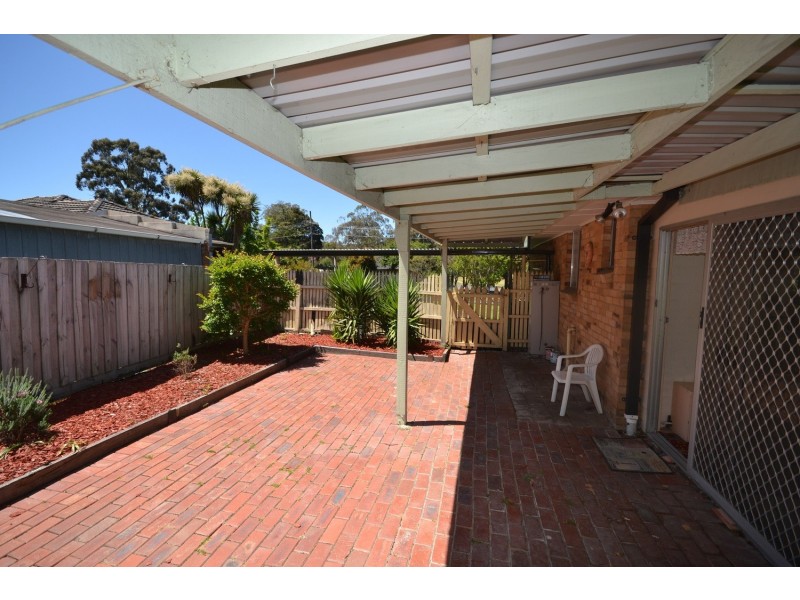 26 Croydondale Drive, Mooroolbark VIC 3138