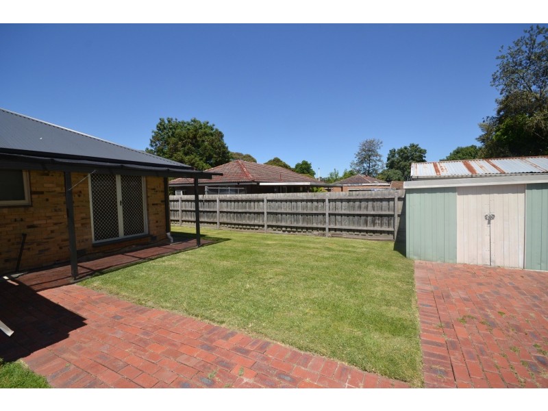 26 Croydondale Drive, Mooroolbark VIC 3138