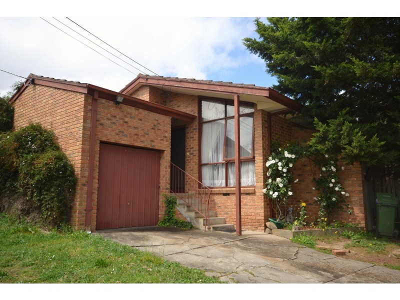 10 Anthony Drive, Chirnside Park VIC 3116