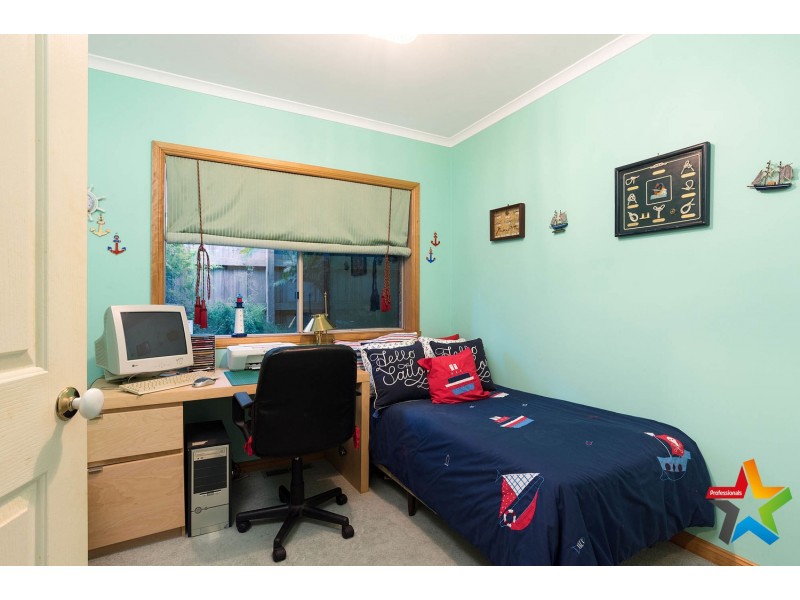19 Ashley Court, Seville VIC 3139