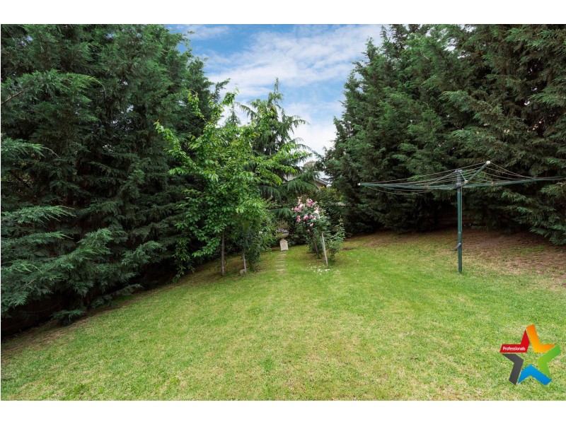 19 Ashley Court, Seville VIC 3139