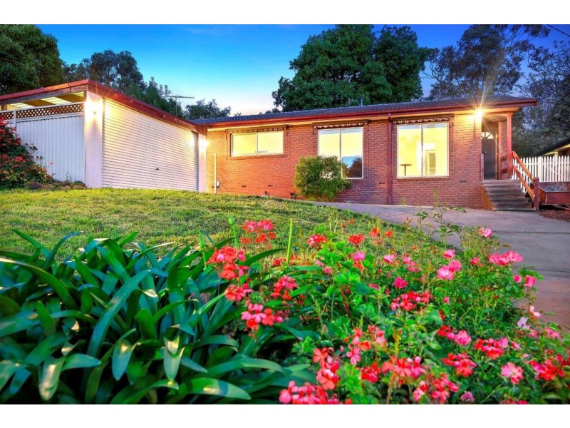 6 Edward Road, Chirnside Park VIC 3116