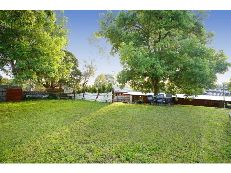 6 Edward Road, Chirnside Park VIC 3116