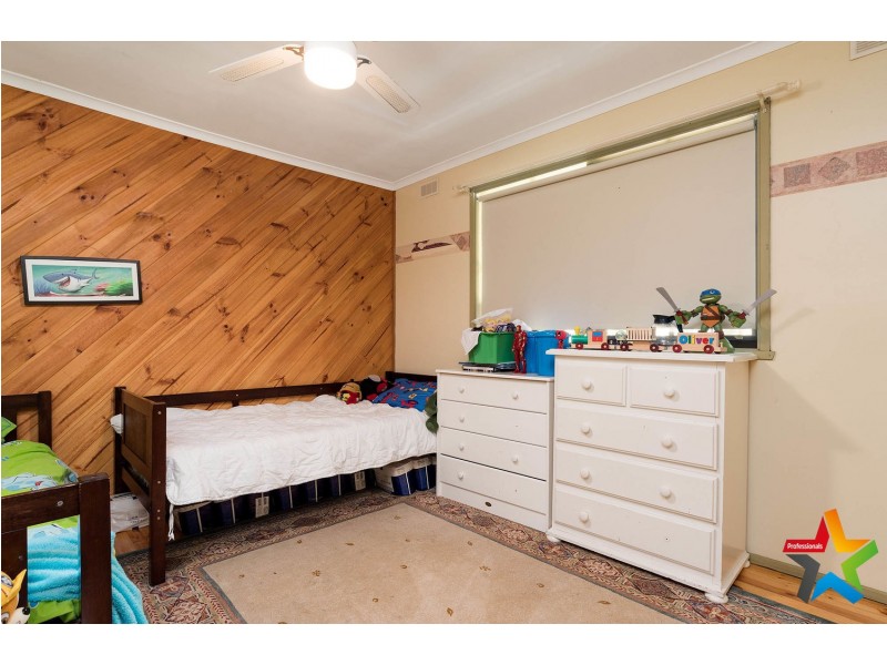 81 Commercial Road, Mount Evelyn VIC 3796