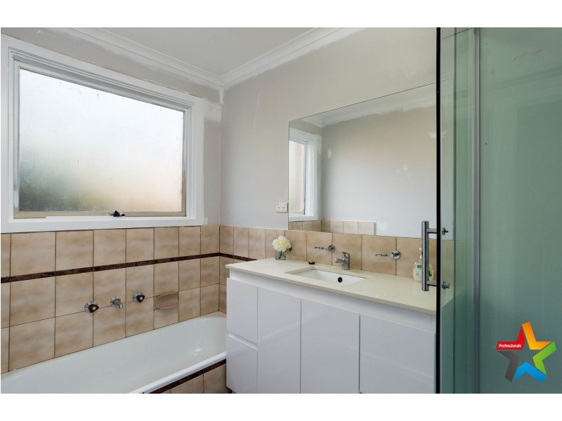 5 Valley Ho, Chirnside Park VIC 3116