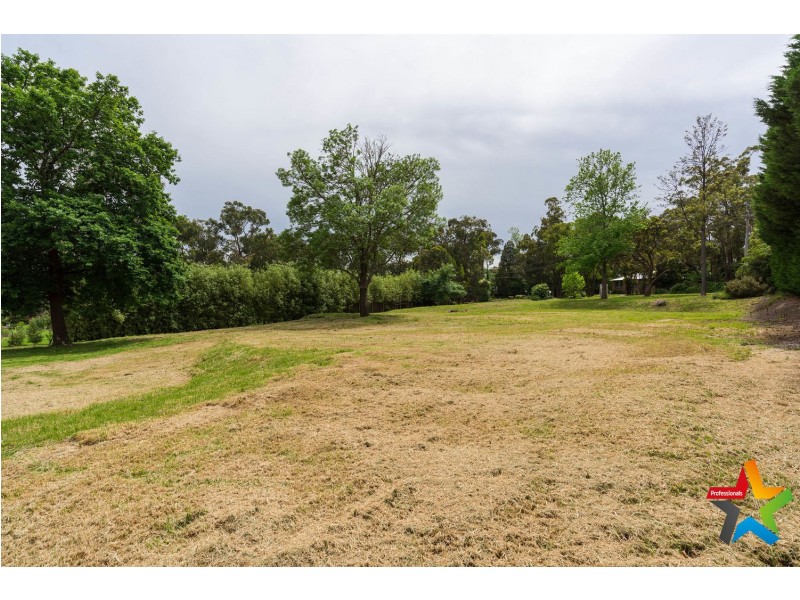 90 Stradbroke Road, Montrose VIC 3765