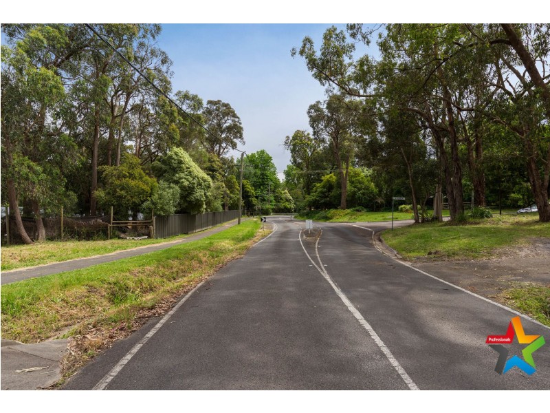 90 Stradbroke Road, Montrose VIC 3765