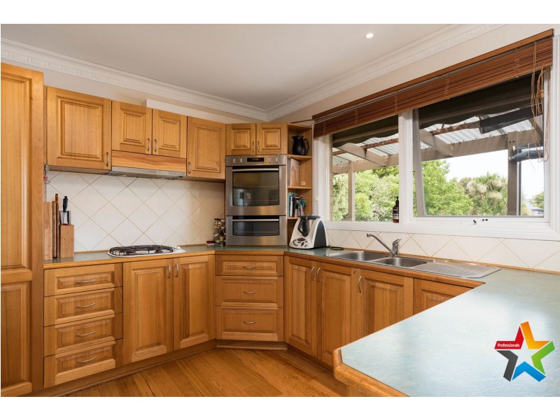 5 Terrigal Crescent, Kilsyth VIC 3137