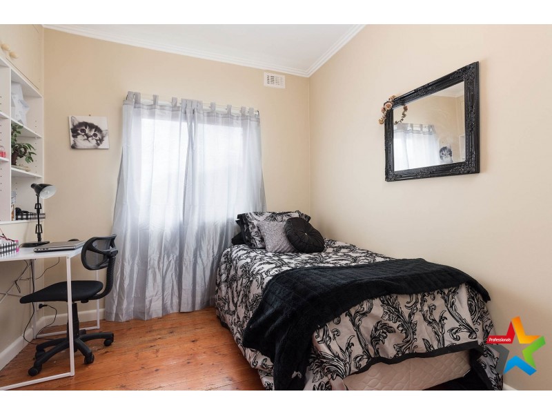 28 Colchester Road, Kilsyth VIC 3137