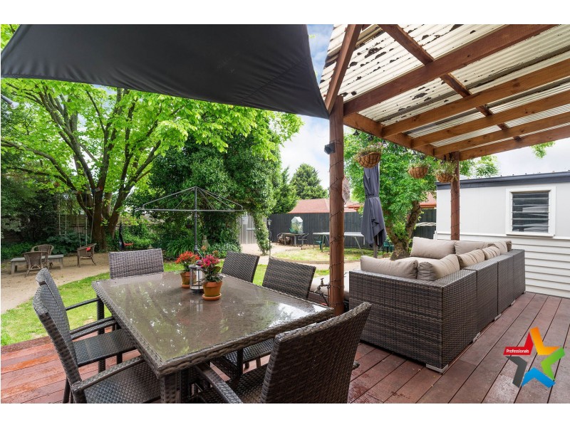 28 Colchester Road, Kilsyth VIC 3137