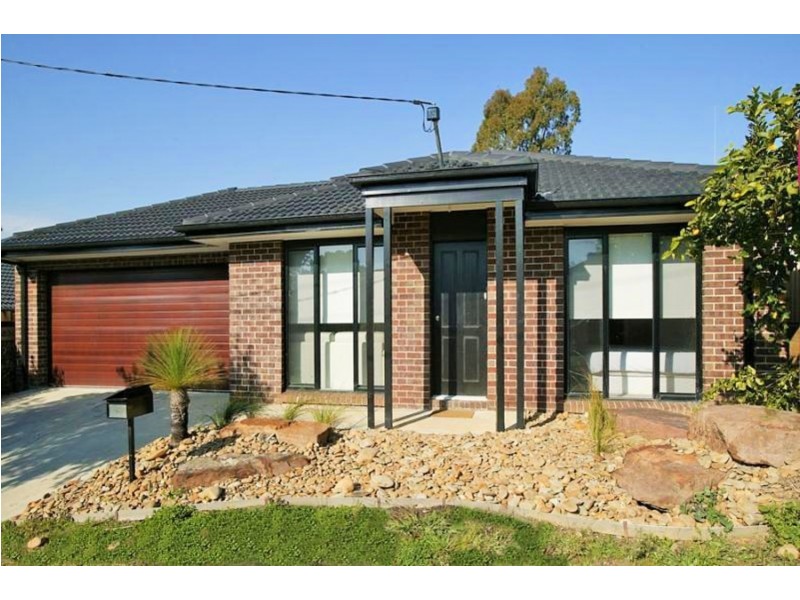42 Hedwig Drive, Mooroolbark VIC 3138