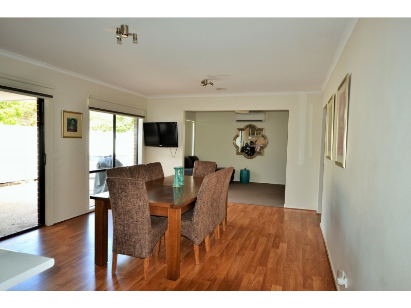 42 Hedwig Drive, Mooroolbark VIC 3138